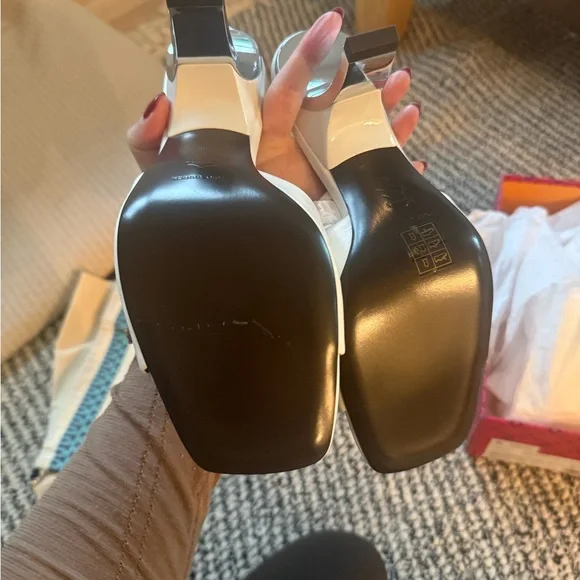 TORY BURCH
Patos Mismatched Heel Sandal In Purity/coco/silver Size 9 New - Picture 4 of 4